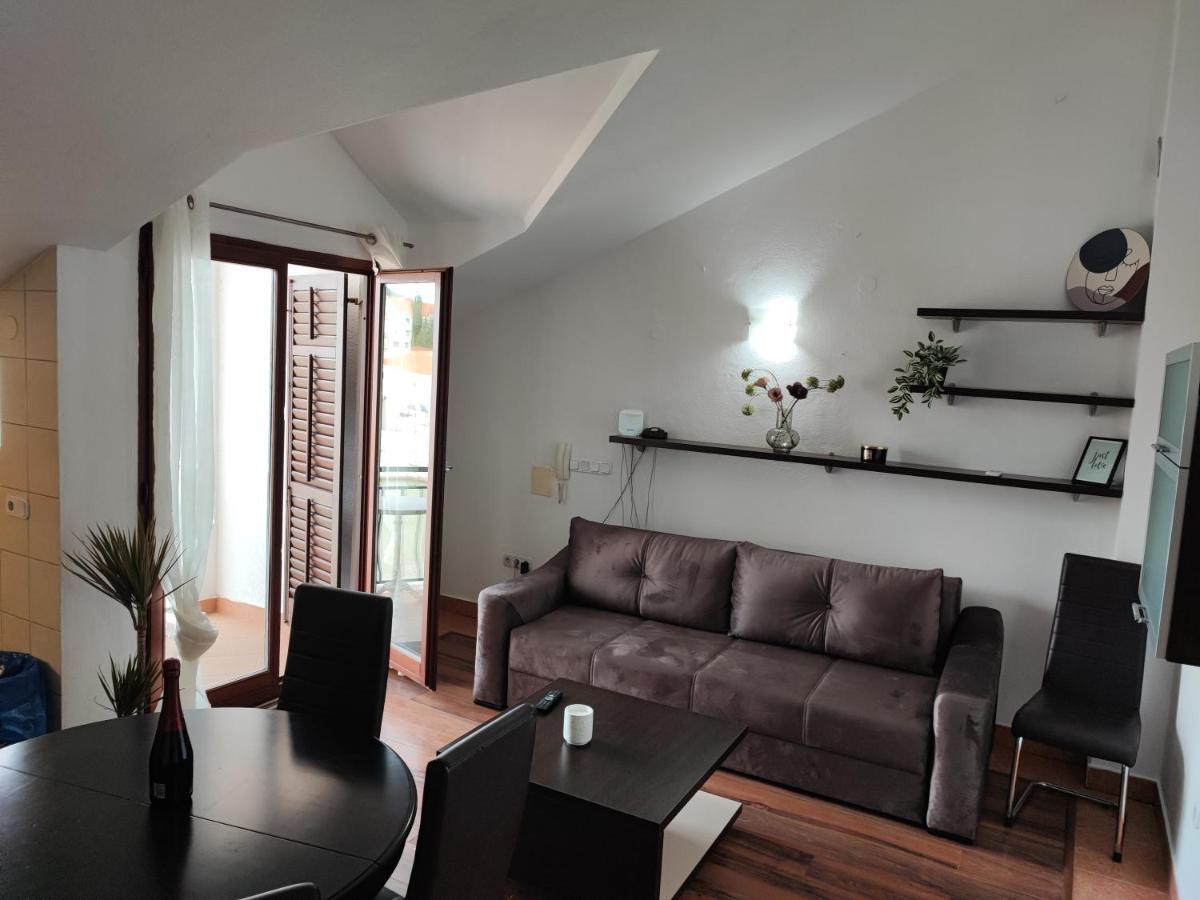 נאום Apartments Villa Kresic מראה חיצוני תמונה