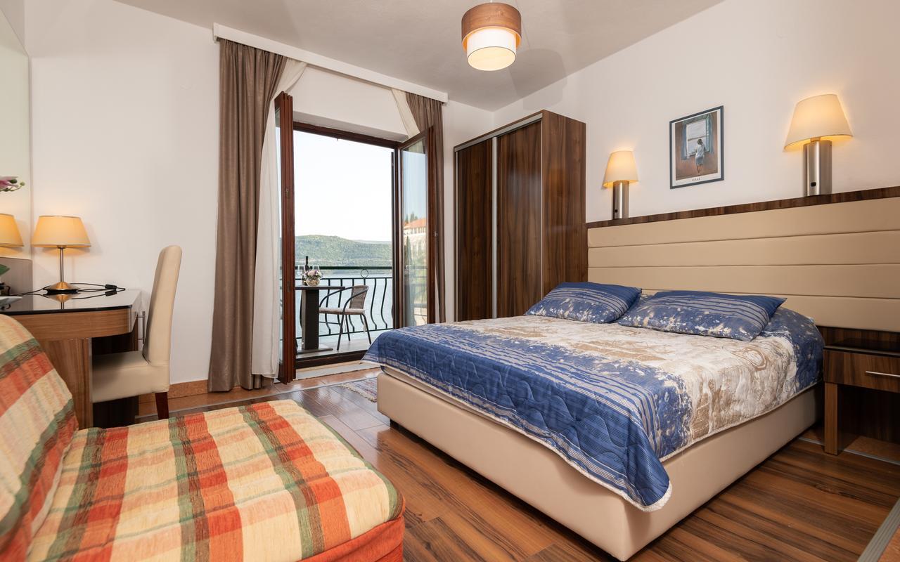 נאום Apartments Villa Kresic מראה חיצוני תמונה