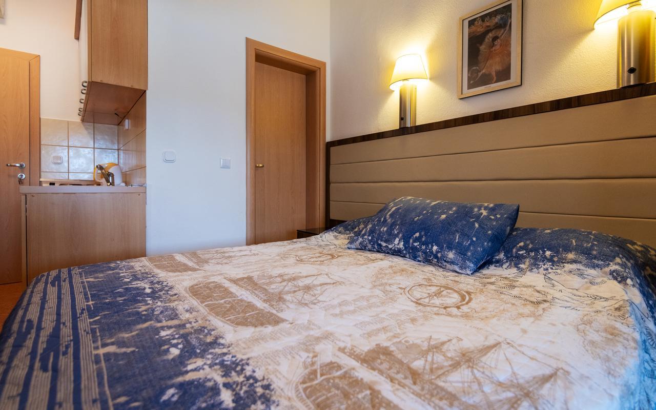 נאום Apartments Villa Kresic מראה חיצוני תמונה
