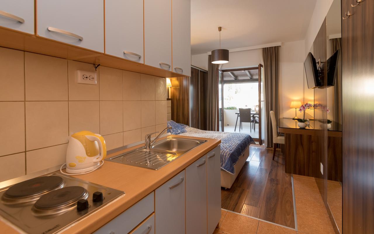 נאום Apartments Villa Kresic מראה חיצוני תמונה